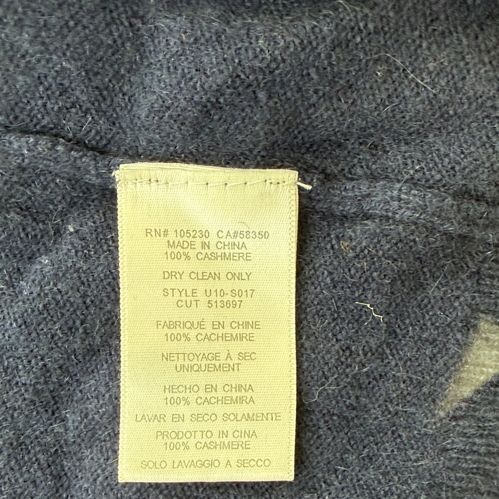 Women’s  Navy cashmere Cardigan Sweater - Picture 3 of 3